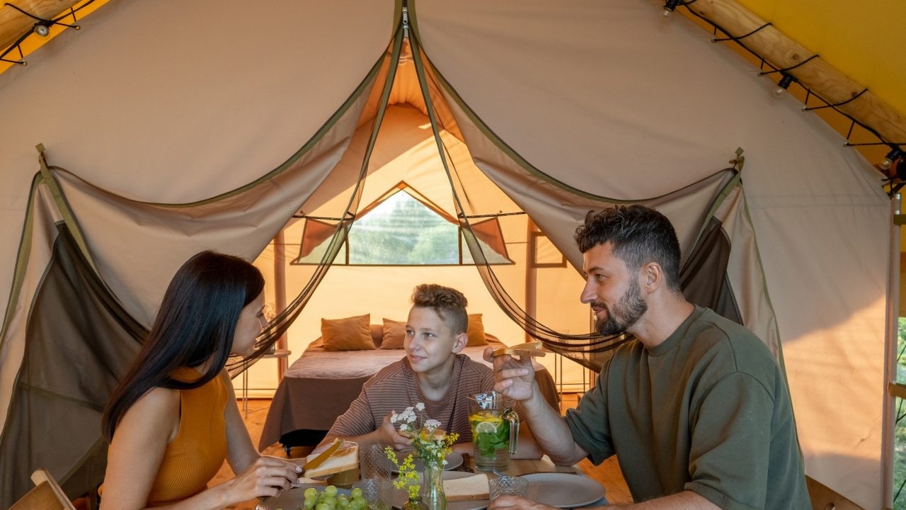 The Benefits of Choosing Everich for Custom Glamping Tent Needs